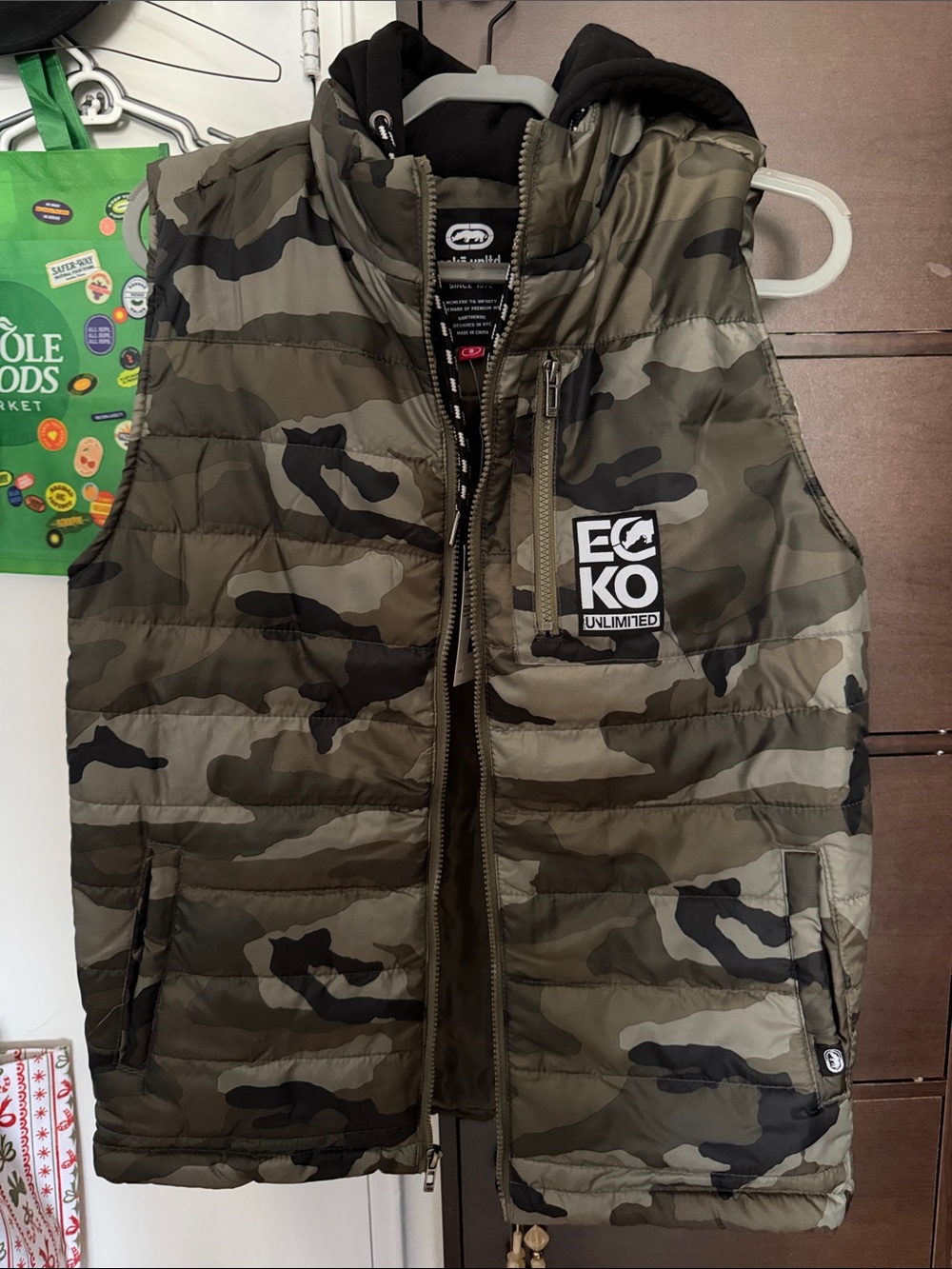 Ecko Unlimited Men’s Camo Puffer Vest - Olive/Black